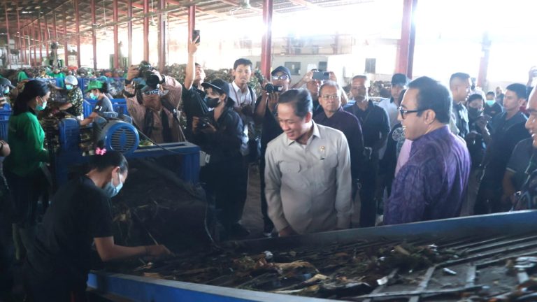 Resmi Dibuka Bupati Sutjidra, Festasada 2026 Jadi Wadah Strategis Pelestarian Seni, Adat, dan Budaya Sukasada
